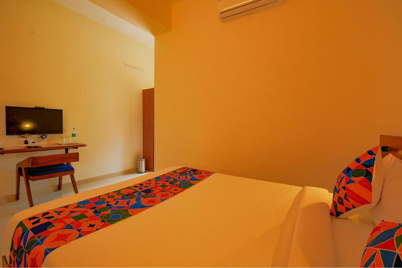 Fabhotel Gr Lake View - Btm Layout Bangalore Exterior foto